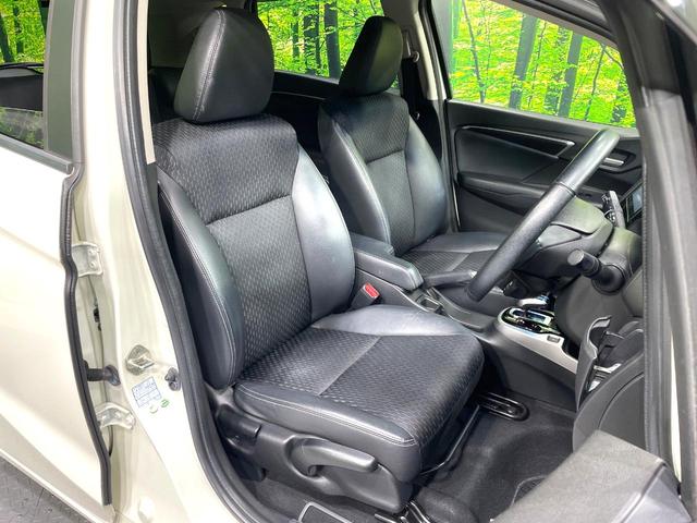 フィットハイブリッド Lパッケージ 禁煙車 純正ナビ バックカメラ ドラレコ LEDヘッド/フォグ ETC クルコン オートライト/エアコン Bluetooth接続 フルセグ スマートキー プッシュスタート(10枚目)