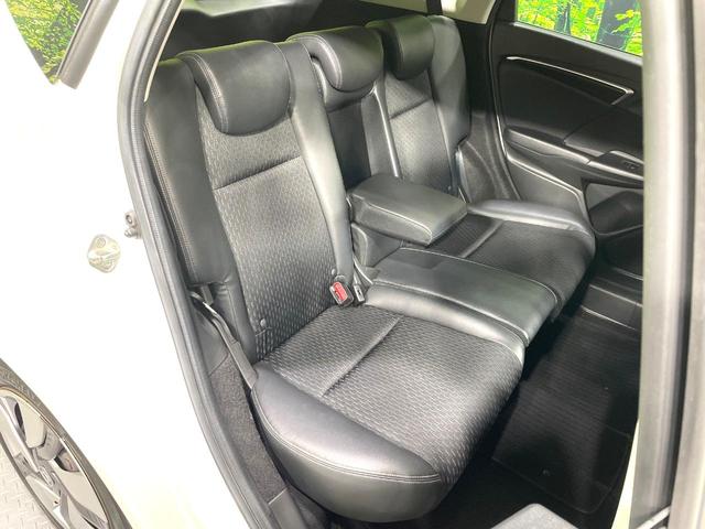 フィットハイブリッド Lパッケージ 禁煙車 純正ナビ バックカメラ ドラレコ LEDヘッド/フォグ ETC クルコン オートライト/エアコン Bluetooth接続 フルセグ スマートキー プッシュスタート(11枚目)