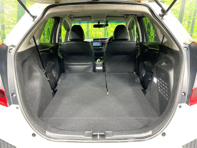 フィットハイブリッド Lパッケージ 禁煙車 純正ナビ バックカメラ ドラレコ LEDヘッド/フォグ ETC クルコン オートライト/エアコン Bluetooth接続 フルセグ スマートキー プッシュスタート(12枚目)