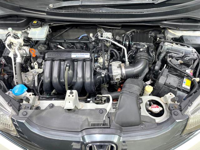 フィットハイブリッド Lパッケージ 禁煙車 純正ナビ バックカメラ ドラレコ LEDヘッド/フォグ ETC クルコン オートライト/エアコン Bluetooth接続 フルセグ スマートキー プッシュスタート(18枚目)