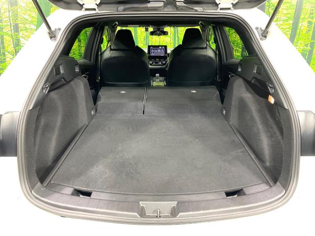 カローラツーリング ハイブリッド　ダブルバイビー　モデリスタエアロ　純正９型ディスプレイ　バックカメラ　禁煙車　セーフティセンス　レーダークルーズ　ＬＥＤヘッド／フォグ　ハーフレザー　ドラレコ　Ｂｌｕｅｔｏｏｔｈ再生　ＥＴＣ　スマートキー（12枚目）