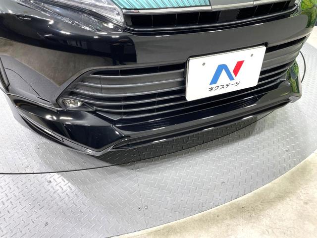 ハリアー プレミアム　メタル　アンド　レザーパッケージ　純正エアロ　純正９型ナビ　禁煙車　衝突軽減装置　電動リアゲート　レーダークルーズ　バックカメラ　ドラレコ　ＥＴＣ　ＬＥＤヘッドライト　黒革シート　シートベンチレーション　パワーシート　フルセグＴＶ（3枚目）