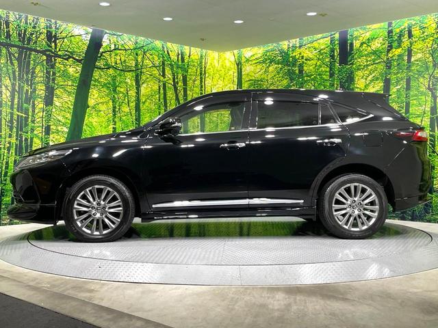 ハリアー プレミアム　メタル　アンド　レザーパッケージ　純正エアロ　純正９型ナビ　禁煙車　衝突軽減装置　電動リアゲート　レーダークルーズ　バックカメラ　ドラレコ　ＥＴＣ　ＬＥＤヘッドライト　黒革シート　シートベンチレーション　パワーシート　フルセグＴＶ（31枚目）