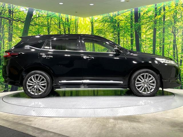 ハリアー プレミアム　メタル　アンド　レザーパッケージ　純正エアロ　純正９型ナビ　禁煙車　衝突軽減装置　電動リアゲート　レーダークルーズ　バックカメラ　ドラレコ　ＥＴＣ　ＬＥＤヘッドライト　黒革シート　シートベンチレーション　パワーシート　フルセグＴＶ（32枚目）