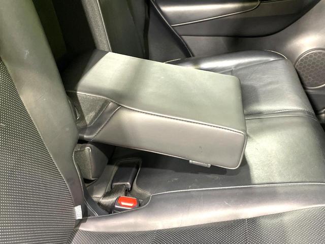 ハリアー プレミアム　メタル　アンド　レザーパッケージ　純正エアロ　純正９型ナビ　禁煙車　衝突軽減装置　電動リアゲート　レーダークルーズ　バックカメラ　ドラレコ　ＥＴＣ　ＬＥＤヘッドライト　黒革シート　シートベンチレーション　パワーシート　フルセグＴＶ（40枚目）