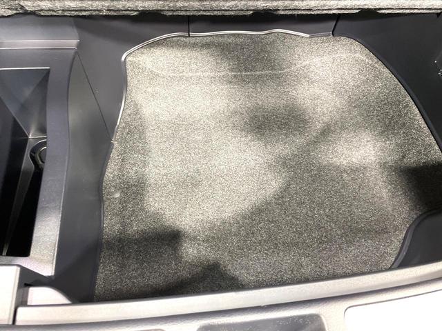 ハリアー プレミアム　メタル　アンド　レザーパッケージ　純正エアロ　純正９型ナビ　禁煙車　衝突軽減装置　電動リアゲート　レーダークルーズ　バックカメラ　ドラレコ　ＥＴＣ　ＬＥＤヘッドライト　黒革シート　シートベンチレーション　パワーシート　フルセグＴＶ（41枚目）