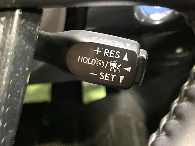 プリウス Ｓツーリングセレクション　モデリスタエアロ　純正９型ナビ　バックカメラ　禁煙車　セーフティセンス　レーダークルーズ　１７インチモデリスタＡＷ　シートヒーター　合皮シート　ＬＥＤヘッド／フォグ　ドラレコ　フルセグ　ＥＴＣ（7枚目）