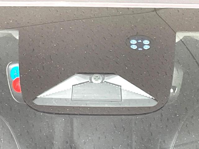 ヴェゼル ｅ：ＨＥＶ　Ｚ　純正９型ナビ　全周囲カメラ　禁煙車　ホンダセンシング　アダプティブクルーズ　ブラインドスポットモニター　ＬＥＤヘッド／フォグ　ハーフレザー　シートヒーター　フルセグ　Ｂｌｕｅｔｏｏｔｈ再生　ＥＴＣ（5枚目）