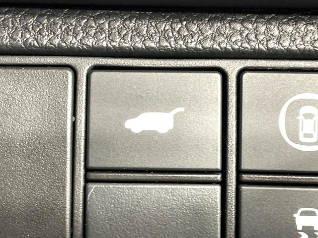 ヴェゼル ｅ：ＨＥＶ　Ｚ　純正９型ナビ　全周囲カメラ　禁煙車　ホンダセンシング　アダプティブクルーズ　ブラインドスポットモニター　ＬＥＤヘッド／フォグ　ハーフレザー　シートヒーター　フルセグ　Ｂｌｕｅｔｏｏｔｈ再生　ＥＴＣ（9枚目）