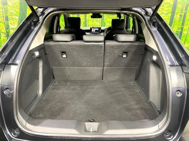 ヴェゼル ｅ：ＨＥＶ　Ｚ　純正９型ナビ　全周囲カメラ　禁煙車　ホンダセンシング　アダプティブクルーズ　ブラインドスポットモニター　ＬＥＤヘッド／フォグ　ハーフレザー　シートヒーター　フルセグ　Ｂｌｕｅｔｏｏｔｈ再生　ＥＴＣ（12枚目）