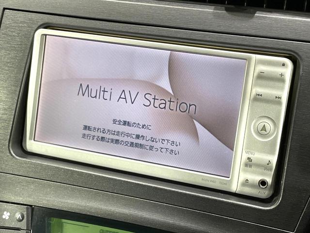 �y�����i�r�z�l�C�̏����i�r�𑕔����Ă���܂��B�i�r�̎g���₷���͂������A�I�[�f�B�I�@�\���[���I�L�����v�◷�s�͂������A�ʋ΂┃�����ȂǕ��i�̃h���C�u���y�����Ȃ�͂���