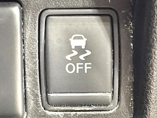 �y������h�~���u�z�ԗ��̉���������m����ƁA�����I�Ɏԗ��̐i�s������ۂ悤�Ɏԗ��𐧌䂵�܂��B�J�̓��ȂǊ���₷���H�ʏ󋵂ł����S�ȉ^�]���\�ł��B