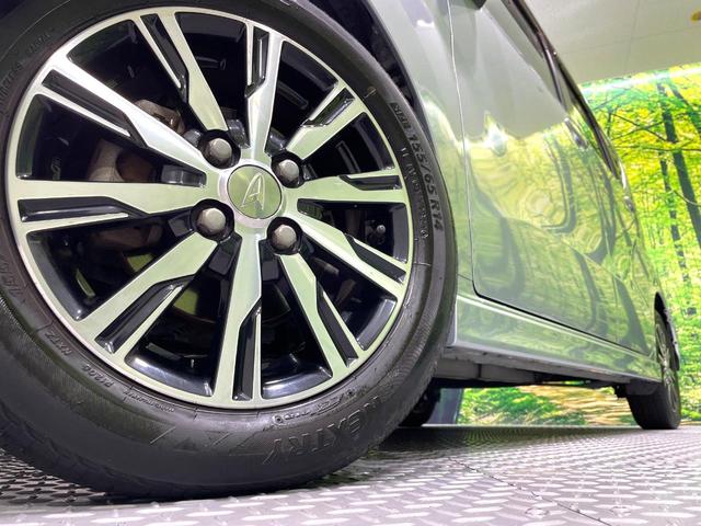 �y�����P�S�C���`�A���~�z�C�[���z�O�ςɃ}�b�`���������A���~�z�C�[���𑕒����Ă���܂��B�e��ЊO�A���~�z�C�[����A�X�^�b�h���X�^�C�����戵�����Ă���܂��B���񂲑��k����������