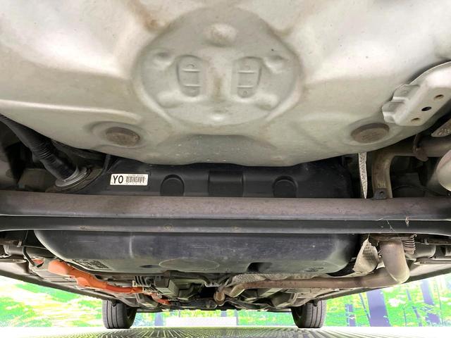 アクア Ｇ　禁煙車　純正ナビ　バックカメラ　ＥＴＣ　フルセグ　Ｂｌｕｅｔｏｏｔｈ接続　ドラレコ　スマートキー　ＬＥＤヘッド　革巻きステアリング　オートエアコン　ＣＤ／ＤＶＤ再生　盗難防止装置　オートライト（19枚目）