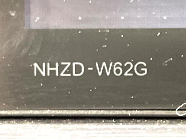 アクア Ｇ　禁煙車　純正ナビ　バックカメラ　ＥＴＣ　フルセグ　Ｂｌｕｅｔｏｏｔｈ接続　ドラレコ　スマートキー　ＬＥＤヘッド　革巻きステアリング　オートエアコン　ＣＤ／ＤＶＤ再生　盗難防止装置　オートライト（34枚目）