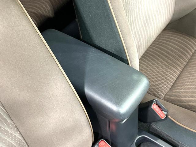 アクア Ｇ　禁煙車　純正ナビ　バックカメラ　ＥＴＣ　フルセグ　Ｂｌｕｅｔｏｏｔｈ接続　ドラレコ　スマートキー　ＬＥＤヘッド　革巻きステアリング　オートエアコン　ＣＤ／ＤＶＤ再生　盗難防止装置　オートライト（39枚目）