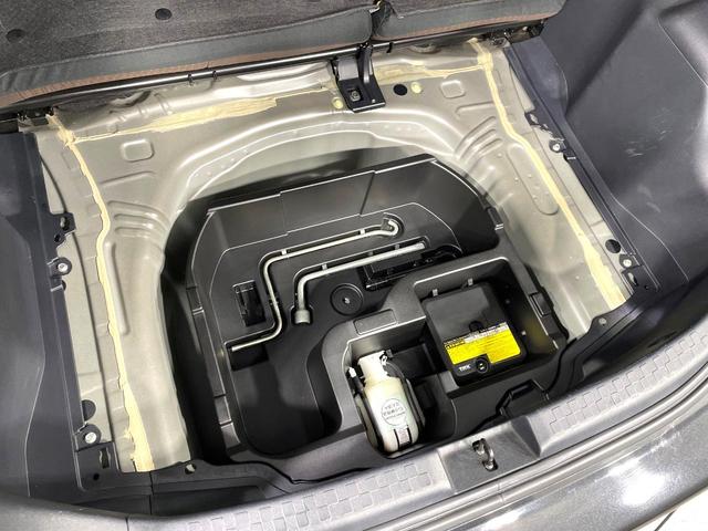 アクア Ｇ　禁煙車　純正ナビ　バックカメラ　ＥＴＣ　フルセグ　Ｂｌｕｅｔｏｏｔｈ接続　ドラレコ　スマートキー　ＬＥＤヘッド　革巻きステアリング　オートエアコン　ＣＤ／ＤＶＤ再生　盗難防止装置　オートライト（43枚目）