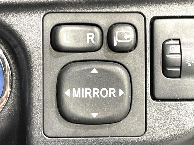 アクア Ｇ　禁煙車　純正ナビ　バックカメラ　ＥＴＣ　フルセグ　Ｂｌｕｅｔｏｏｔｈ接続　ドラレコ　スマートキー　ＬＥＤヘッド　革巻きステアリング　オートエアコン　ＣＤ／ＤＶＤ再生　盗難防止装置　オートライト（48枚目）