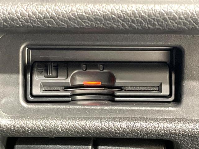 エクストレイル ２０Ｘ　エマージェンシーブレーキパッケージ　純正ナビ　バックカメラ　禁煙車　衝突軽減装置　踏み間違い防止　シートヒーター　防水シート　ＬＥＤヘッド　ドラレコ　フルセグ　Ｂｌｕｅｔｏｏｔｈ再生　ＥＴＣ　スマートキー　オートライト／エアコン（7枚目）