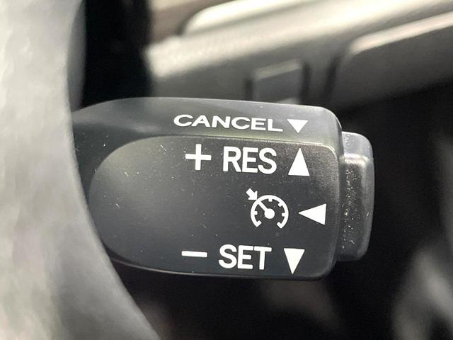 �y�N���[�Y�R���g���[���z�������H�����N���N���s�B�A�N�Z���𗣂��Ă���葬�x�ő��s���ł��A�������^�]���̕��S���y���I�����E�������ȒP�ȃX�C�b�`����Œ����ł��܂��B