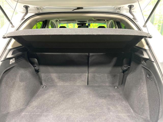 ヴェゼル ハイブリッドＺ　純正ナビ　バックカメラ　禁煙車　衝突軽減装置　クルーズコントロール　ＬＥＤヘッド　シートヒーター　ハーフレザー　ＥＴＣ　ドラレコ　Ｂｌｕｅｔｏｏｔｈ再生　スマートキー　オートライト／エアコン（12枚目）