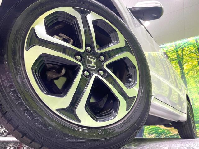 ヴェゼル ハイブリッドＺ　純正ナビ　バックカメラ　禁煙車　衝突軽減装置　クルーズコントロール　ＬＥＤヘッド　シートヒーター　ハーフレザー　ＥＴＣ　ドラレコ　Ｂｌｕｅｔｏｏｔｈ再生　スマートキー　オートライト／エアコン（15枚目）