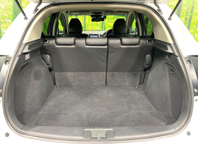 ヴェゼル ハイブリッドＺ　純正ナビ　バックカメラ　禁煙車　衝突軽減装置　クルーズコントロール　ＬＥＤヘッド　シートヒーター　ハーフレザー　ＥＴＣ　ドラレコ　Ｂｌｕｅｔｏｏｔｈ再生　スマートキー　オートライト／エアコン（32枚目）