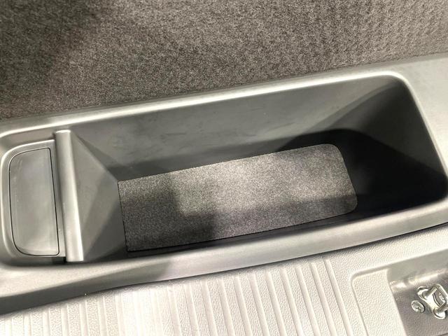 ヴェゼル ハイブリッドＺ　純正ナビ　バックカメラ　禁煙車　衝突軽減装置　クルーズコントロール　ＬＥＤヘッド　シートヒーター　ハーフレザー　ＥＴＣ　ドラレコ　Ｂｌｕｅｔｏｏｔｈ再生　スマートキー　オートライト／エアコン（33枚目）