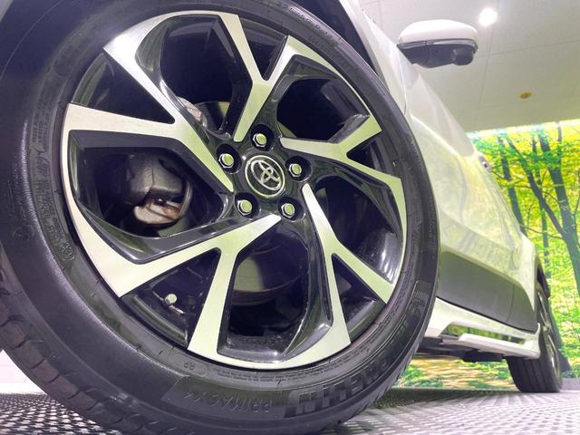 �y�����P�W�C���`�A���~�z�C�[���z�O�ςɃ}�b�`���������A���~�z�C�[���𑕒����Ă���܂��B�e��ЊO�A���~�z�C�[����A�X�^�b�h���X�^�C�����戵�����Ă���܂��B���񂲑��k����������