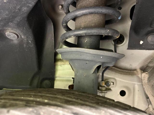 Ｎ－ＢＯＸカスタム Ｇ・Ｌパッケージ　禁煙車　ＳＤナビ　パワースライドドア　ＨＩＤヘッド　オートライト／エアコン　スマートキー　アイドリングストップ　純正１４インチアルミ　電動格納ミラー　横滑り防止装置　盗難防止システム（20枚目）