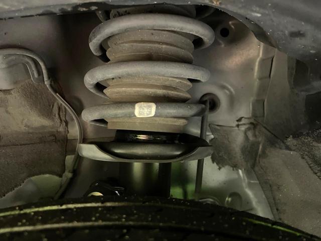 タント カスタムＲＳスタイルセレクション　純正９型ナビ　バックカメラ　禁煙車　両側電動ドア　スマートアシスト　アダプティブクルーズ　踏み間違い防止装置　ハーフレザー　シートヒーター　ＬＥＤヘッド／フォグ　ドラレコ　フルセグ　ＥＴＣ（20枚目）