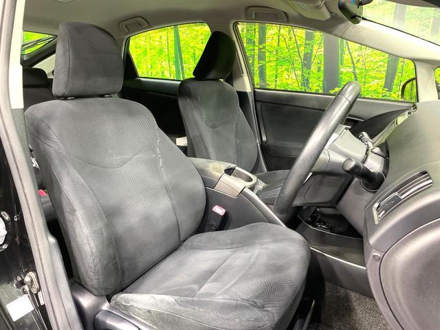 プリウス Ｓ　純正８型ナビ　バックカメラ　ＨＩＤヘッド　オートライト／エアコン　スマートキー　フルセグ　Ｂｌｕｅｔｏｏｔｈ再生　ＥＴＣ　盗難防止システム（10枚目）