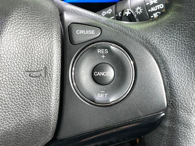 �y�N���[�Y�R���g���[���z�������H�����N���N���s�B�A�N�Z���𗣂��Ă���葬�x�ő��s���ł��A�������^�]���̕��S���y���I�����E�������ȒP�ȃX�C�b�`����Œ����ł��܂��B