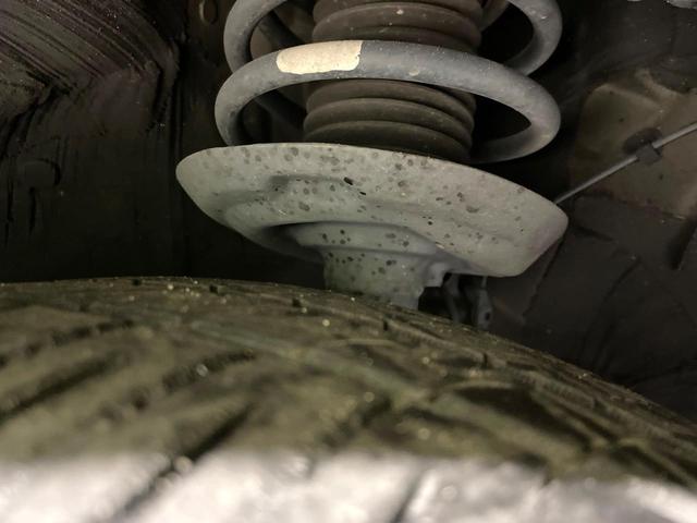 プリウス Ｓ　ＳＤナビ　バックカメラ　禁煙車　ＬＥＤヘッド　スマートキー　コーナーセンサー　フルセグ　Ｂｌｕｅｔｏｏｔｈ接続　ＥＴＣ　オートライト／エアコン　横滑り防止　電動格納ミラー　盗難防止装置（20枚目）