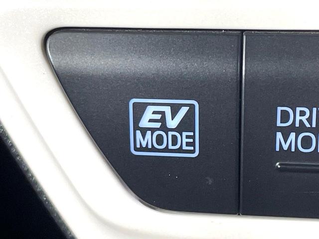 プリウス Ｓ　ＳＤナビ　バックカメラ　禁煙車　ＬＥＤヘッド　スマートキー　コーナーセンサー　フルセグ　Ｂｌｕｅｔｏｏｔｈ接続　ＥＴＣ　オートライト／エアコン　横滑り防止　電動格納ミラー　盗難防止装置（32枚目）