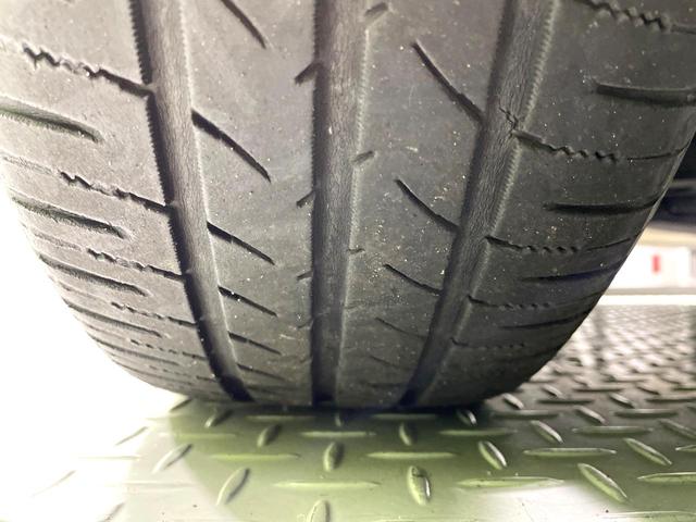 プリウス Ｓ　ＳＤナビ　バックカメラ　禁煙車　ＬＥＤヘッド　スマートキー　コーナーセンサー　フルセグ　Ｂｌｕｅｔｏｏｔｈ接続　ＥＴＣ　オートライト／エアコン　横滑り防止　電動格納ミラー　盗難防止装置（49枚目）