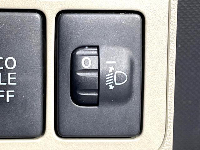 ムーヴ Ｘ　禁煙車　オーディオ　スマートキー　アイドリングストップ　オートエアコン／ライト　純正１４インチアルミ　盗難防止システム　電動格納ミラー　革巻きステアリング　プライバシーガラス（35枚目）