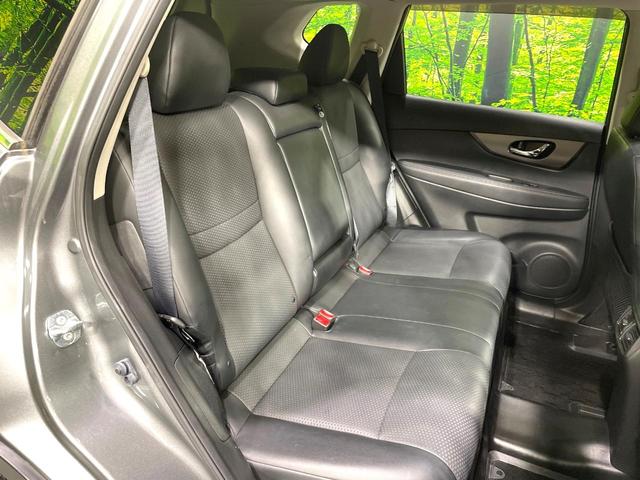 エクストレイル ２０Ｓ　ハイブリッド　エマージェンシーブレーキパック　純正ナビ　バックカメラ　禁煙車　衝突軽減装置　踏み間違い防止　コーナーセンサー　ＬＥＤヘッド　フルセグ　Ｂｌｕｅｔｏｏｔｈ　ＥＴＣ　撥水シート　デュアルエアコン　スマートキー　車線逸脱警報（9枚目）