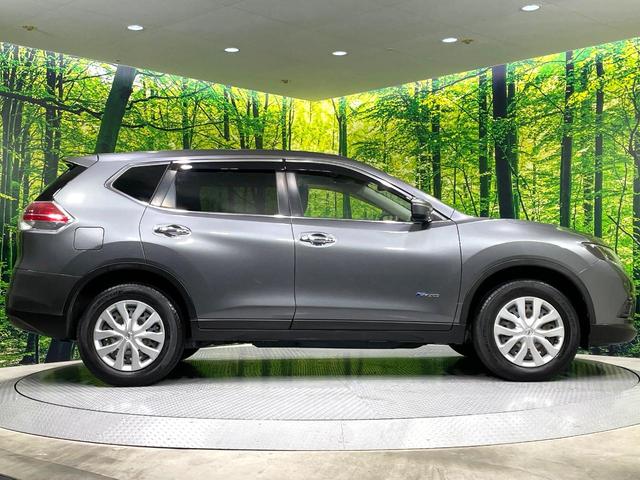 エクストレイル ２０Ｓ　ハイブリッド　エマージェンシーブレーキパック　純正ナビ　バックカメラ　禁煙車　衝突軽減装置　踏み間違い防止　コーナーセンサー　ＬＥＤヘッド　フルセグ　Ｂｌｕｅｔｏｏｔｈ　ＥＴＣ　撥水シート　デュアルエアコン　スマートキー　車線逸脱警報（25枚目）