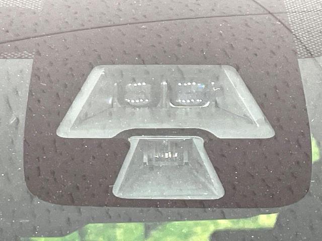 デイズ ハイウェイスター　Ｘ　純正ナビ　全周囲カメラ　禁煙車　衝突軽減装置　踏み間違い防止装置　ＨＩＤヘッド　ハイビームアシスト　オートライト／エアコン　フルセグ　Ｂｌｕｅｔｏｏｔｈ再生　スマートキー　アイドリングストップ（5枚目）