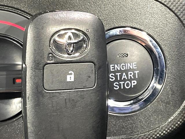 �y�X�}�[�g�L�[�z�J�o����|�P�b�g�ɓ��ꂽ�܂܂ł��h�A�̎{���E�������\�ȃX�}�[�g�L�[�𑕔��B�G���W���̃I���E�I�t�����J�M�����o���K�v����������Ƃ��Ă��֗��ł���