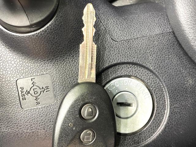 �y�L�[���X�z�������ꂽ�ꏊ����ł��{�^����Ńh�A�̊J���E�{�����ł���̂łƂ��Ă��֗��I�h�A�̌�������ɏ������邱�Ƃ�����܂����