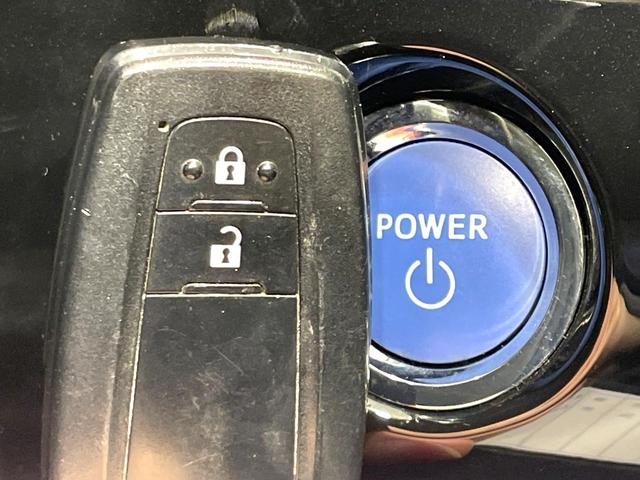 プリウス Ｓ　禁煙車　ナビ　セーフティセンス　バックカメラ　レーダークルーズ　ＥＴＣ　ドラレコ　ＬＥＤヘッド　オートハイビーム　オートライト　オートエアコン　スマートキー　純正１５インチＡＷ　ＣＤ再生　地デジ（9枚目）