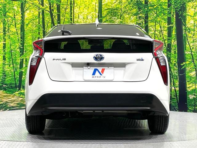 プリウス Ｓ　禁煙車　ナビ　セーフティセンス　バックカメラ　レーダークルーズ　ＥＴＣ　ドラレコ　ＬＥＤヘッド　オートハイビーム　オートライト　オートエアコン　スマートキー　純正１５インチＡＷ　ＣＤ再生　地デジ（17枚目）