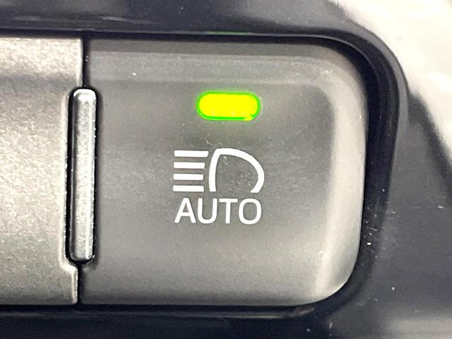 プリウス Ｓ　禁煙車　ナビ　セーフティセンス　バックカメラ　レーダークルーズ　ＥＴＣ　ドラレコ　ＬＥＤヘッド　オートハイビーム　オートライト　オートエアコン　スマートキー　純正１５インチＡＷ　ＣＤ再生　地デジ（40枚目）