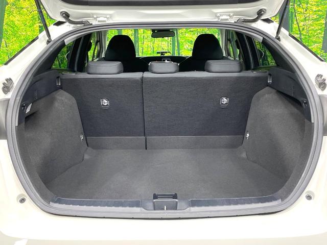 プリウス Ｓ　禁煙車　ナビ　セーフティセンス　バックカメラ　レーダークルーズ　ＥＴＣ　ドラレコ　ＬＥＤヘッド　オートハイビーム　オートライト　オートエアコン　スマートキー　純正１５インチＡＷ　ＣＤ再生　地デジ（52枚目）