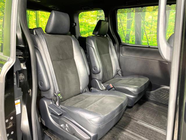 ノア Ｓｉ　ダブルバイビー　禁煙車　純正１０型ナビ　両側電動スライドドア　バックカメラ　セーフティセンス　ＥＴＣ　ドラレコ　Ｂｌｕｅｔｏｏｔｈ接続　クルコン　７人乗り　スマートキー　ＬＥＤヘッド　純正１６インチＡＷ　フォグライト（10枚目）