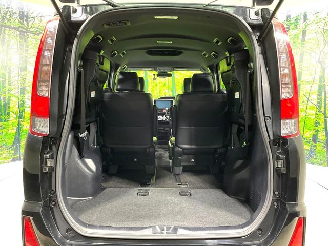 ノア Ｓｉ　ダブルバイビー　禁煙車　純正１０型ナビ　両側電動スライドドア　バックカメラ　セーフティセンス　ＥＴＣ　ドラレコ　Ｂｌｕｅｔｏｏｔｈ接続　クルコン　７人乗り　スマートキー　ＬＥＤヘッド　純正１６インチＡＷ　フォグライト（12枚目）