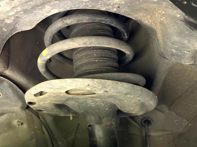 ノア Ｓｉ　ダブルバイビー　禁煙車　純正１０型ナビ　両側電動スライドドア　バックカメラ　セーフティセンス　ＥＴＣ　ドラレコ　Ｂｌｕｅｔｏｏｔｈ接続　クルコン　７人乗り　スマートキー　ＬＥＤヘッド　純正１６インチＡＷ　フォグライト（20枚目）