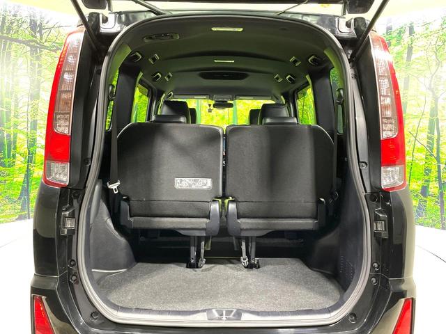 ノア Ｓｉ　ダブルバイビー　禁煙車　純正１０型ナビ　両側電動スライドドア　バックカメラ　セーフティセンス　ＥＴＣ　ドラレコ　Ｂｌｕｅｔｏｏｔｈ接続　クルコン　７人乗り　スマートキー　ＬＥＤヘッド　純正１６インチＡＷ　フォグライト（49枚目）